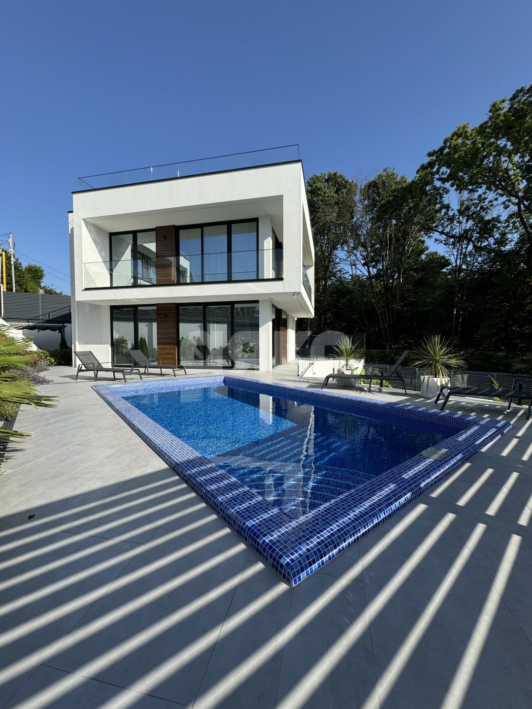 Фото №2: Дом 320 м² + 6 сот. - Сочи, р. Лазаревский, 38