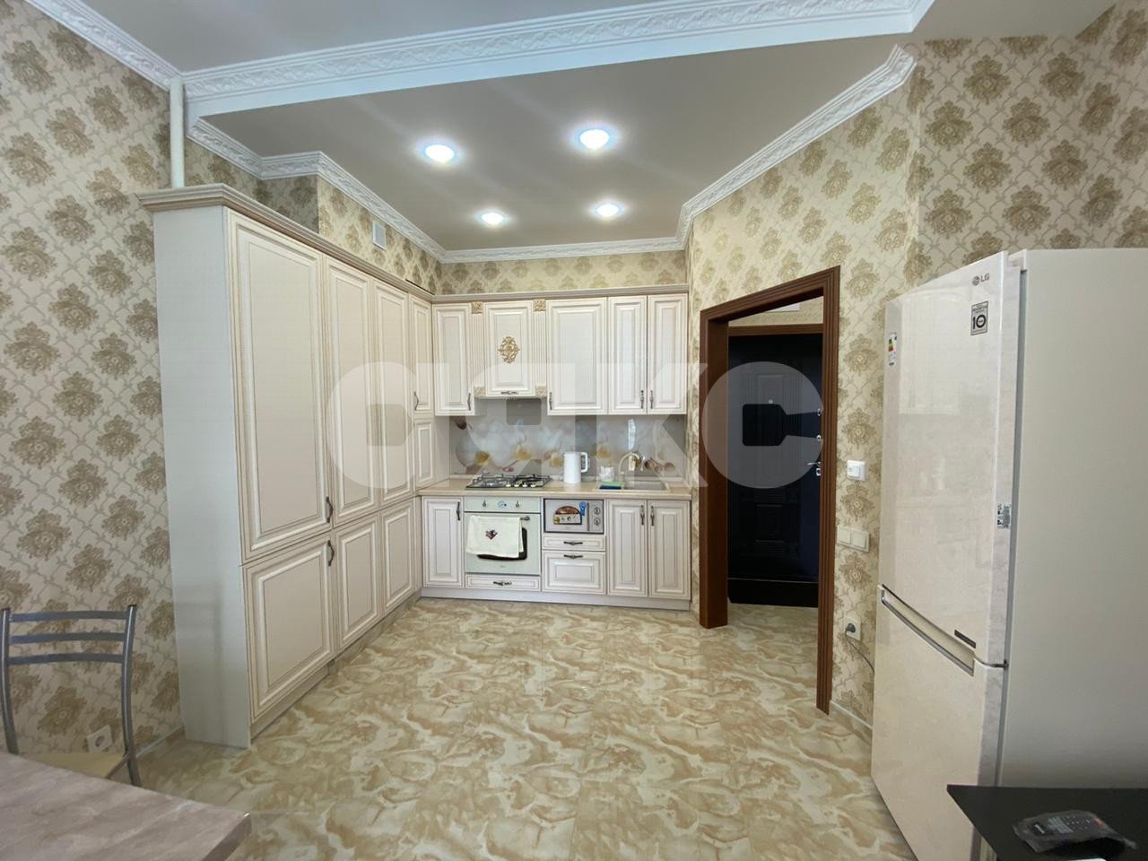 Фото №2: 2-комнатная квартира 44 м² - Сочи, Адлерский, Центральный, ж/р Адлер, ул. Белорусская, 20