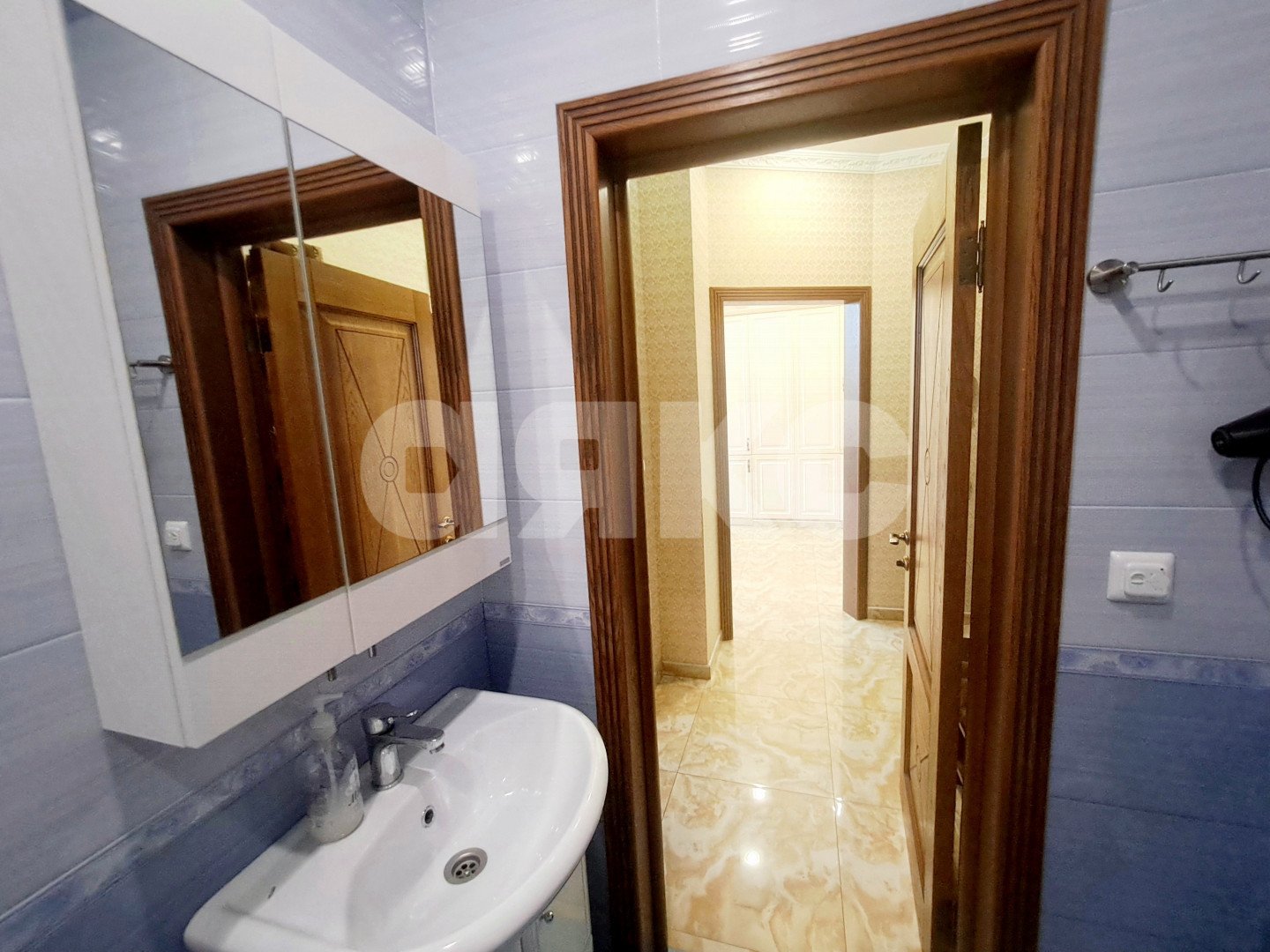 Фото №16: 2-комнатная квартира 44 м² - Сочи, Адлерский, Центральный, ж/р Адлер, ул. Белорусская, 20