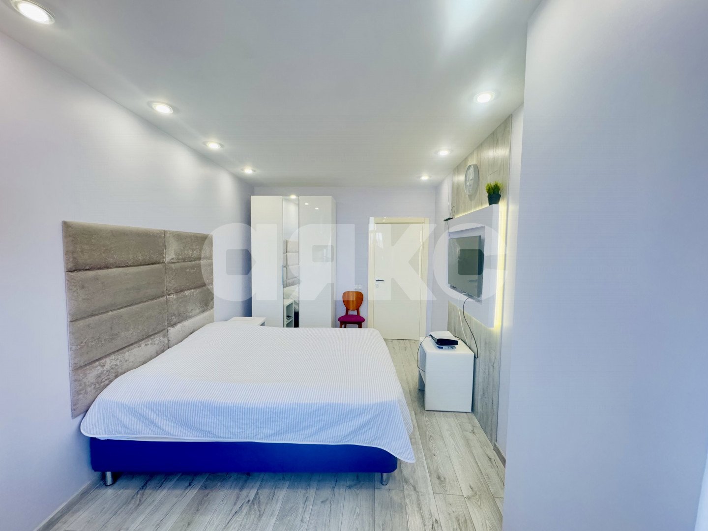 Фото №19: 3-комнатная квартира 120 м² - Сочи, Хостинский, мкр. Светлана, ул. Депутатская, 10