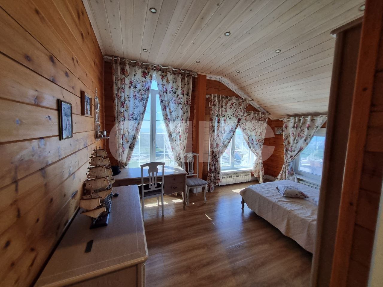 Фото №36: Дом 311 м² + 5.5 сот. - Верхневесёлое, р. Адлерский, ул. Ворошиловградская