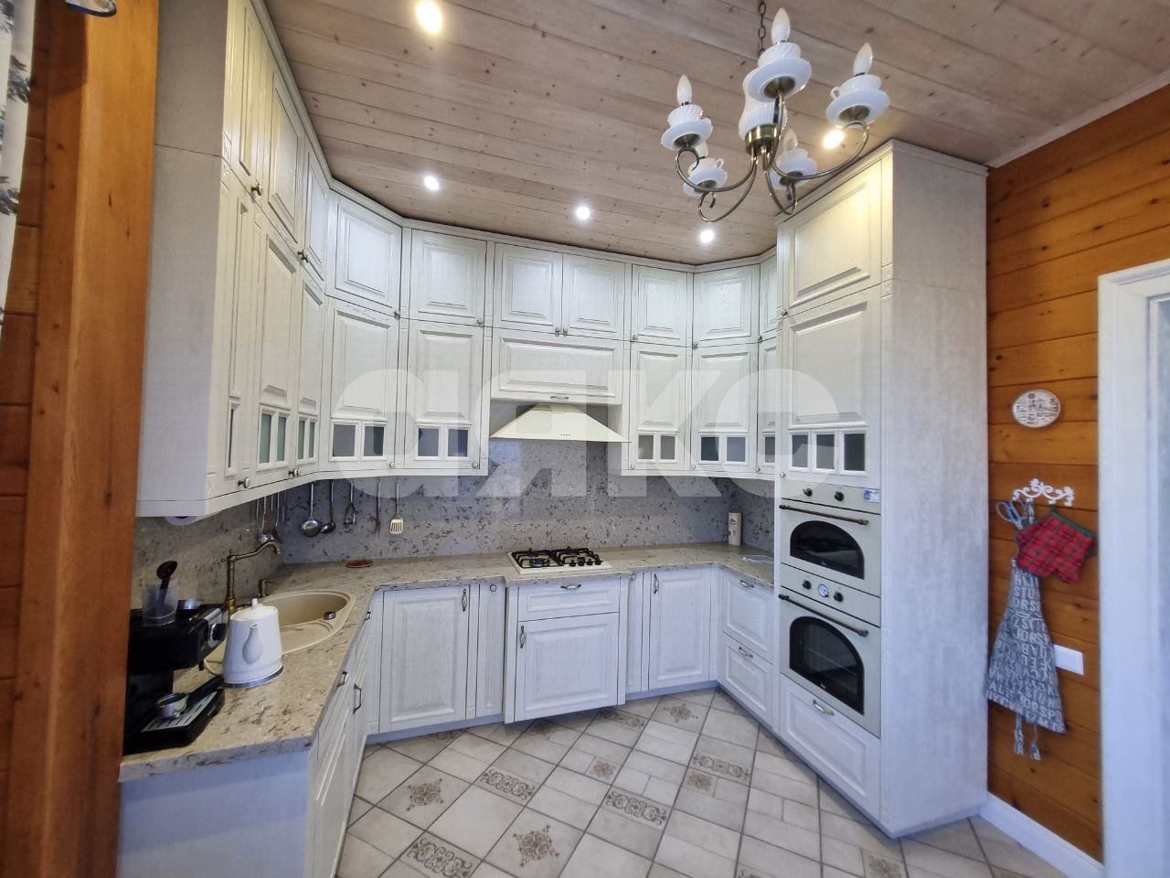 Фото №4: Дом 311 м² + 5.5 сот. - Верхневесёлое, р. Адлерский, ул. Ворошиловградская