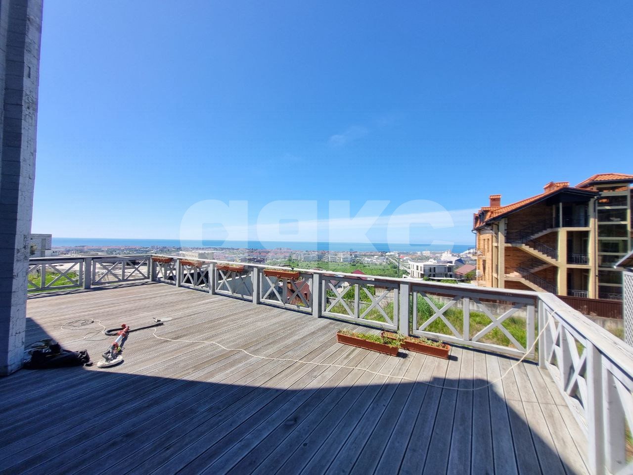 Фото №20: Дом 311 м² + 5.5 сот. - Верхневесёлое, р. Адлерский, ул. Ворошиловградская