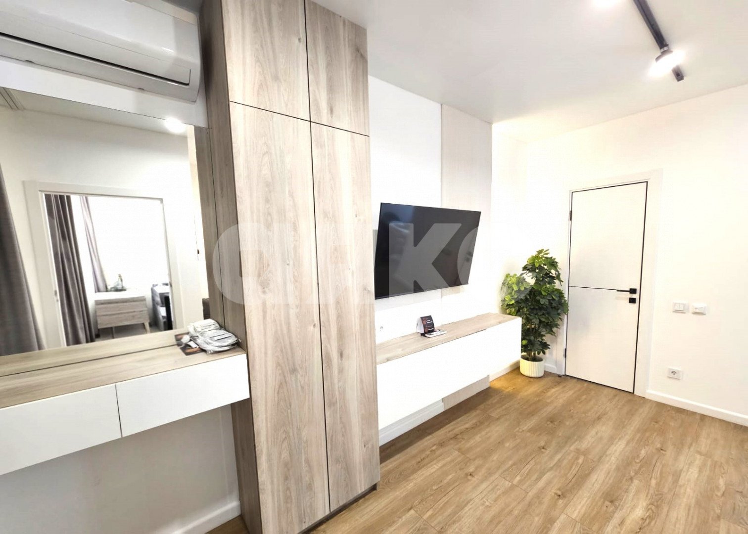 Фото №5: Апартаменты 37 м² - Сочи, р. Центральный, ул. Конституции СССР, 18