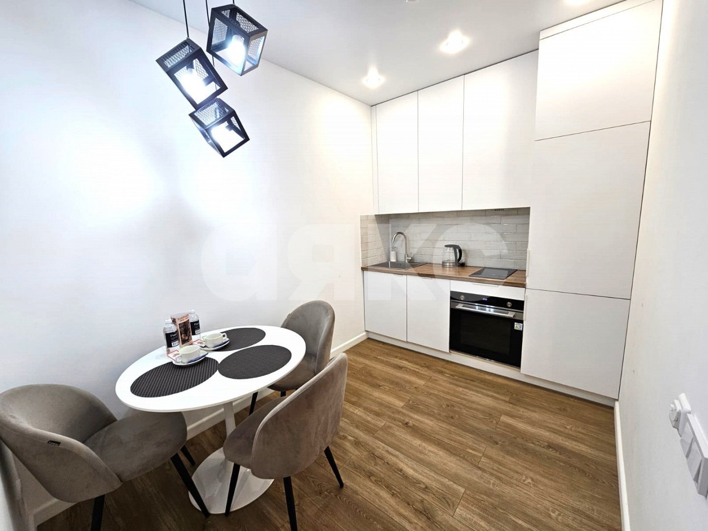 Фото №8: Апартаменты 37 м² - Сочи, р. Центральный, ул. Конституции СССР, 18