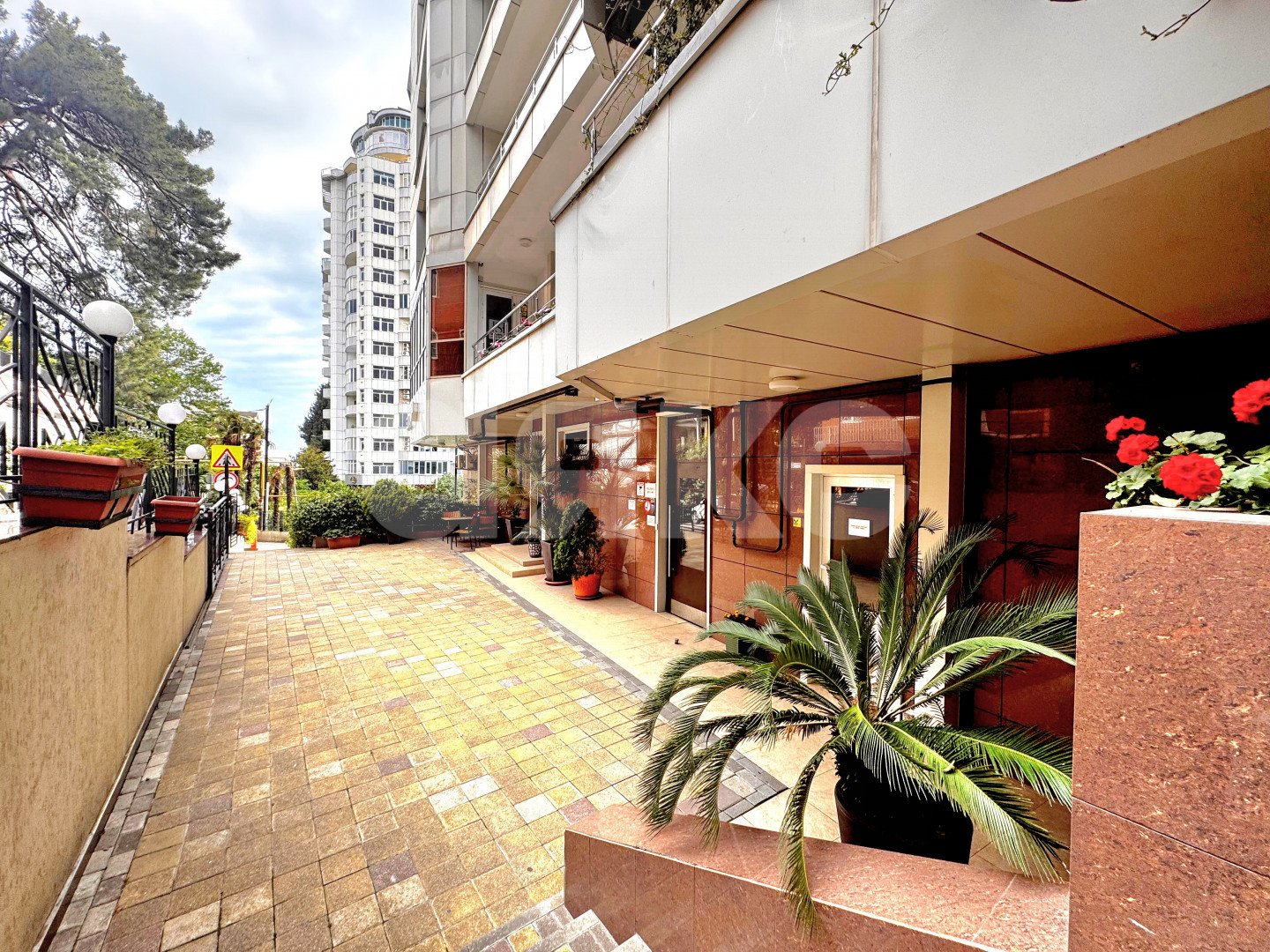 Фото №23: 4-комнатная квартира 120 м² - Сочи, р. Центральный, ул. Первомайская, 19