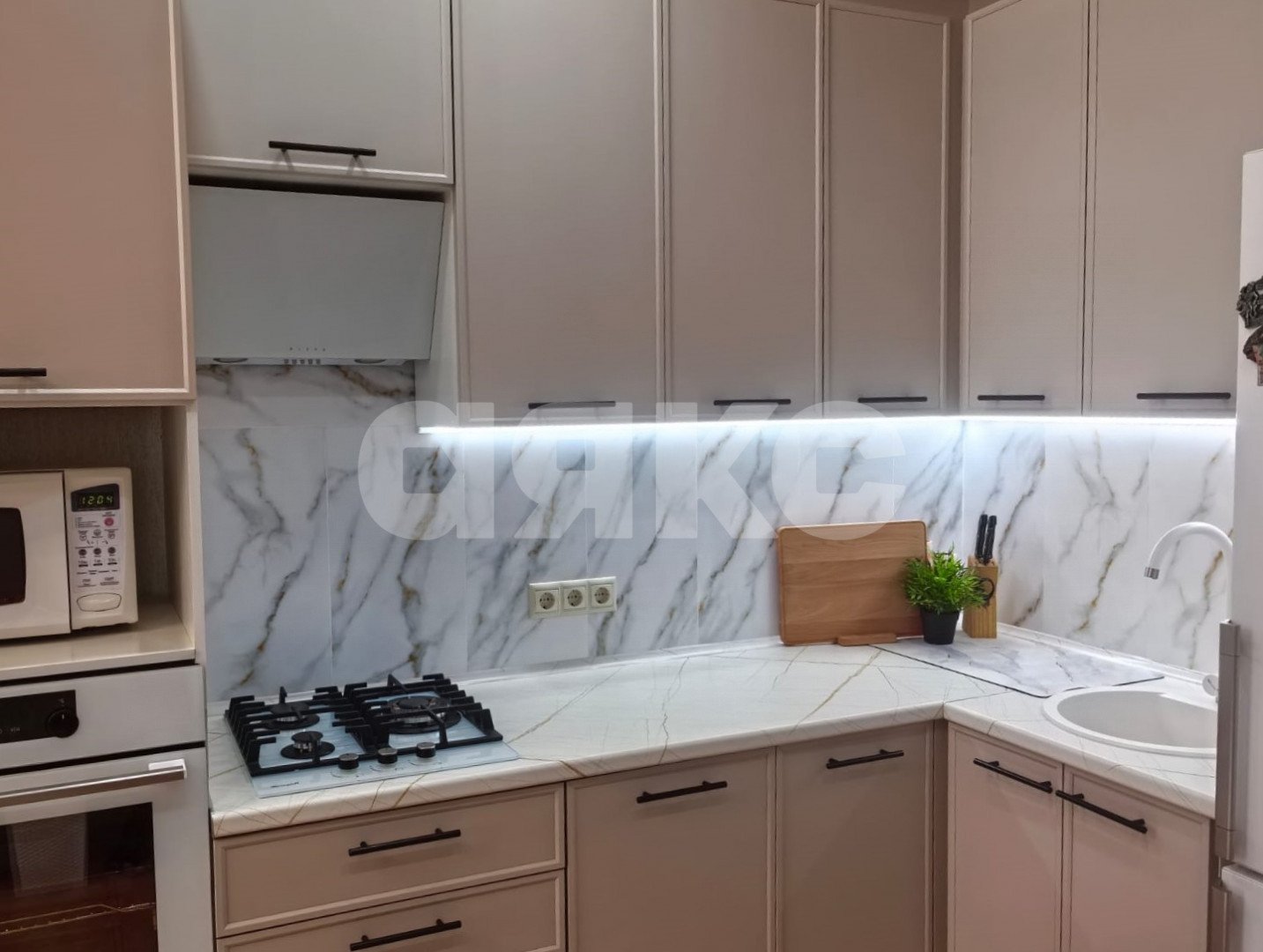 Фото №6: 3-комнатная квартира 61 м² - Барановка (Хостинский район), р. Хостинский, ул. Армянская, 40