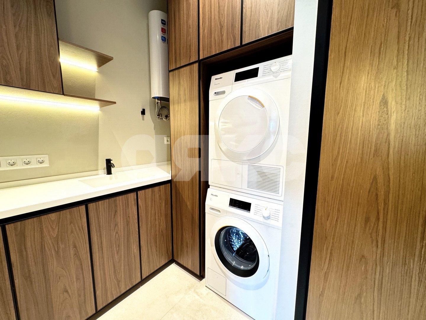 Фото №31: 3-комнатная квартира 175 м² - Сочи, Хостинский, мкр. Светлана, пр-кт Пушкина, 5А