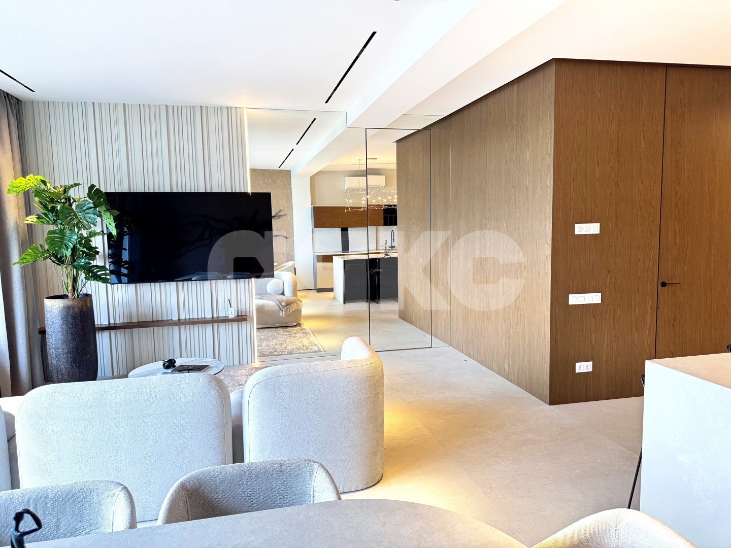 Фото №3: 3-комнатная квартира 175 м² - Сочи, Хостинский, мкр. Светлана, пр-кт Пушкина, 5А