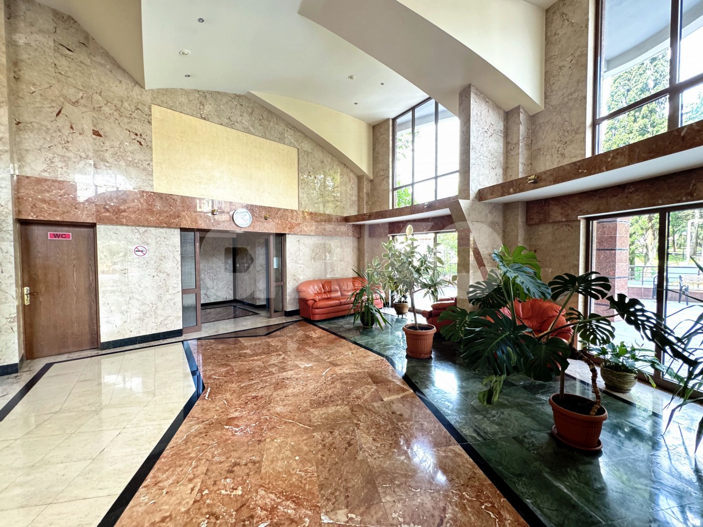 Фото №35: 3-комнатная квартира 175 м² - Сочи, Хостинский, мкр. Светлана, пр-кт Пушкина, 5А