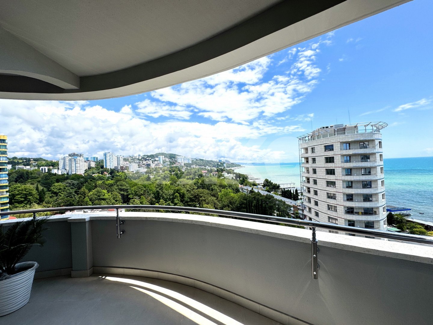 Фото №12: 3-комнатная квартира 175 м² - Сочи, Хостинский, мкр. Светлана, пр-кт Пушкина, 5А