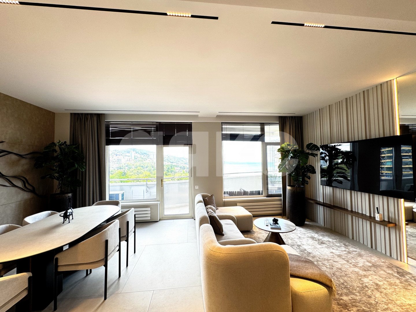 Фото №2: 3-комнатная квартира 175 м² - Сочи, Хостинский, мкр. Светлана, пр-кт Пушкина, 5А