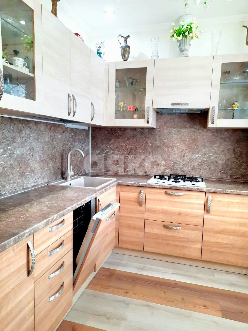 Фото №18: 3-комнатная квартира 75 м² - Сочи, р. Центральный, ул. Горького, 38