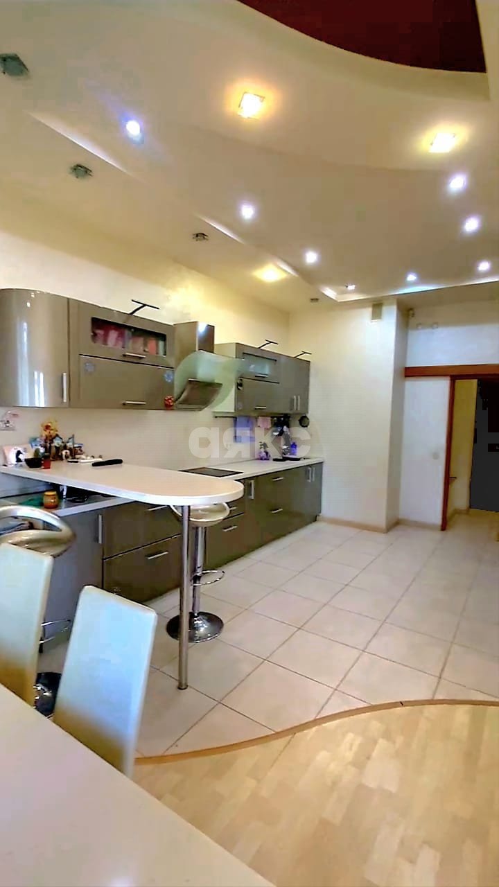 Фото №9: 3-комнатная квартира 123 м² - Сочи, р. Центральный, ул. Войкова, 35