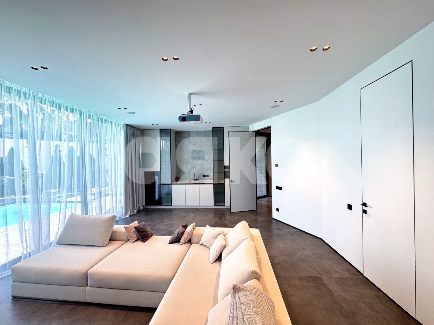 Фото №9: Дом 840 м² + 10 сот. - Сочи, Хостинский, Хоста, п. коттеджный  Горки-11, ул. Ручей Видный, 76