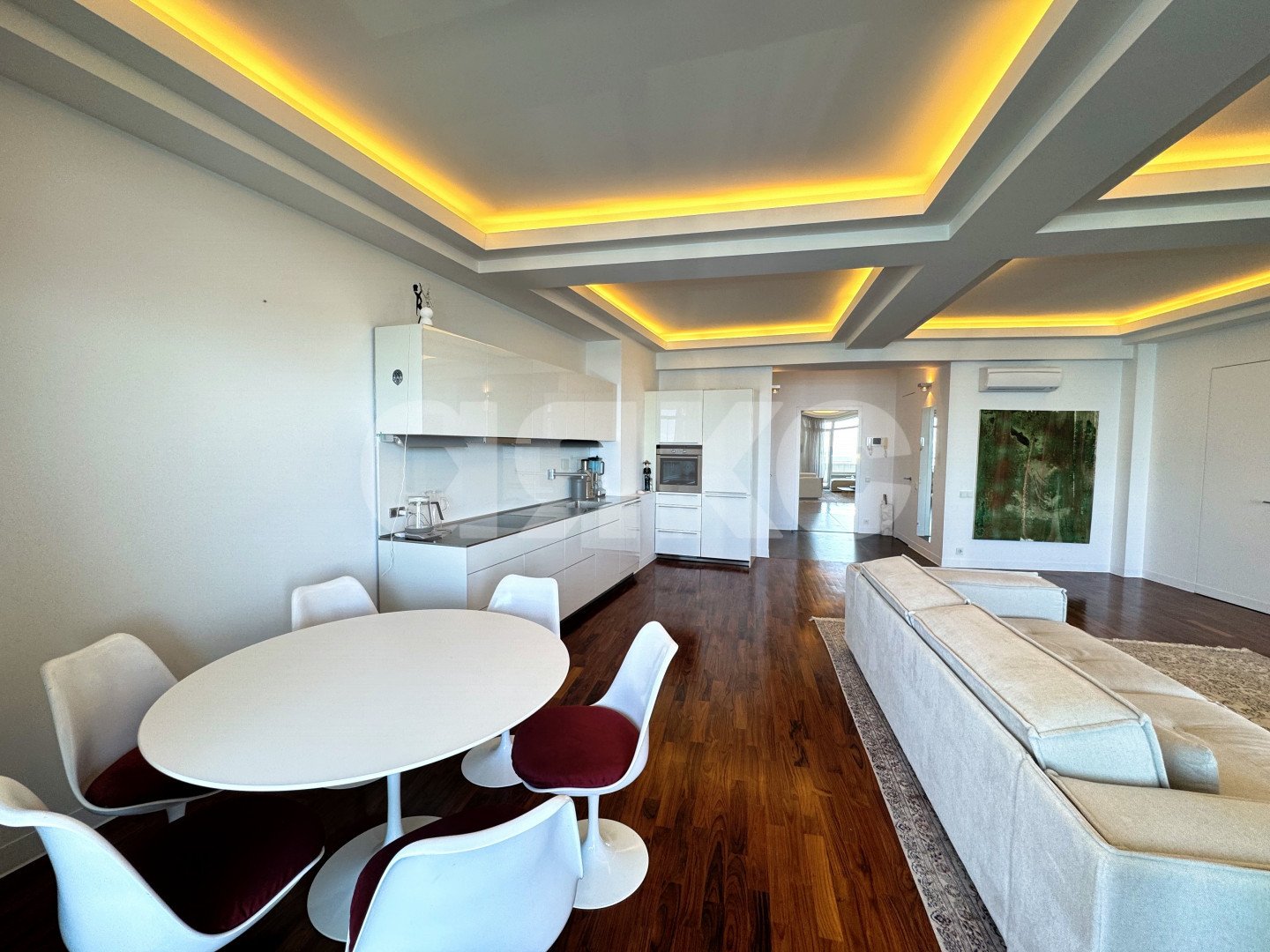 Фото №1: 3-комнатная квартира 164 м² - Сочи, Светлана, р. Хостинский, пр-кт Пушкина, 5А