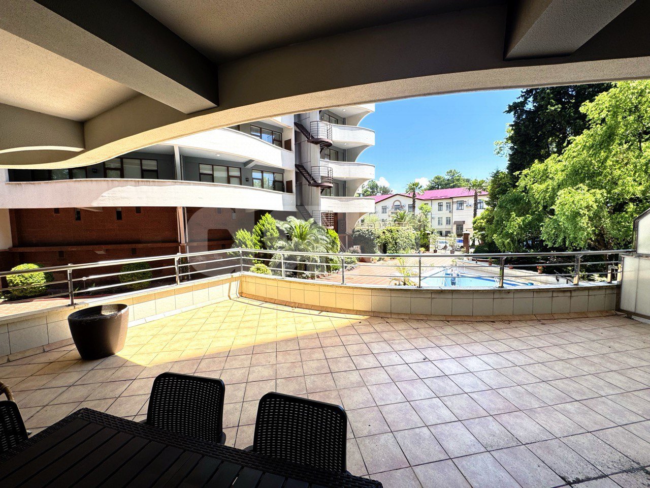 Фото №12: 2-комнатная квартира 137 м² - Сочи, Хостинский, мкр. Светлана, ул. Депутатская, 2