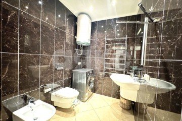 Фото №4: 2-комнатная квартира 137 м² - Сочи, мкр. Светлана, ул. Депутатская, 2