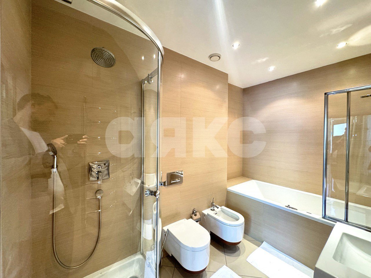 Фото №8: 2-комнатная квартира 137 м² - Сочи, Хостинский, мкр. Светлана, ул. Депутатская, 2