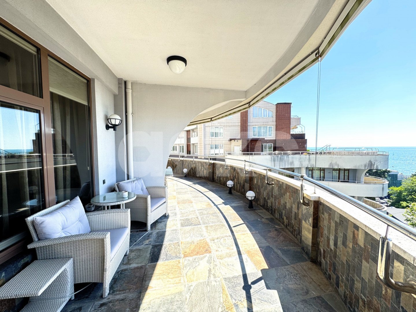 Фото №19: 3-комнатная квартира 200 м² - Сочи, Хостинский, мкр. Светлана, ул. Депутатская, 2