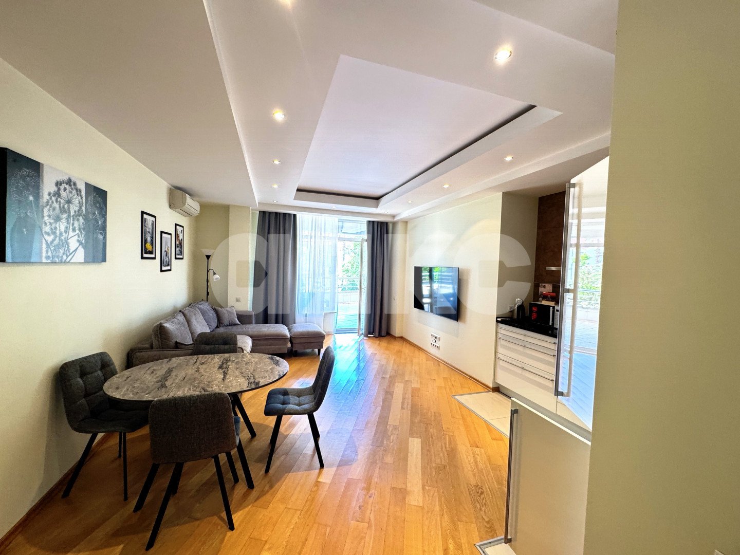 Фото №1: 3-комнатная квартира 180 м² - Сочи, Хостинский, мкр. Светлана, пр-кт Пушкина, 5А