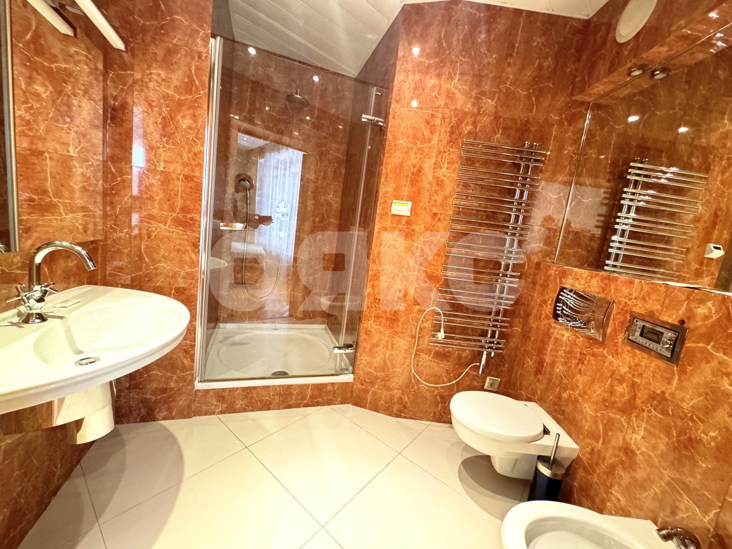 Фото №8: 3-комнатная квартира 180 м² - Сочи, Хостинский, мкр. Светлана, пр-кт Пушкина, 5А