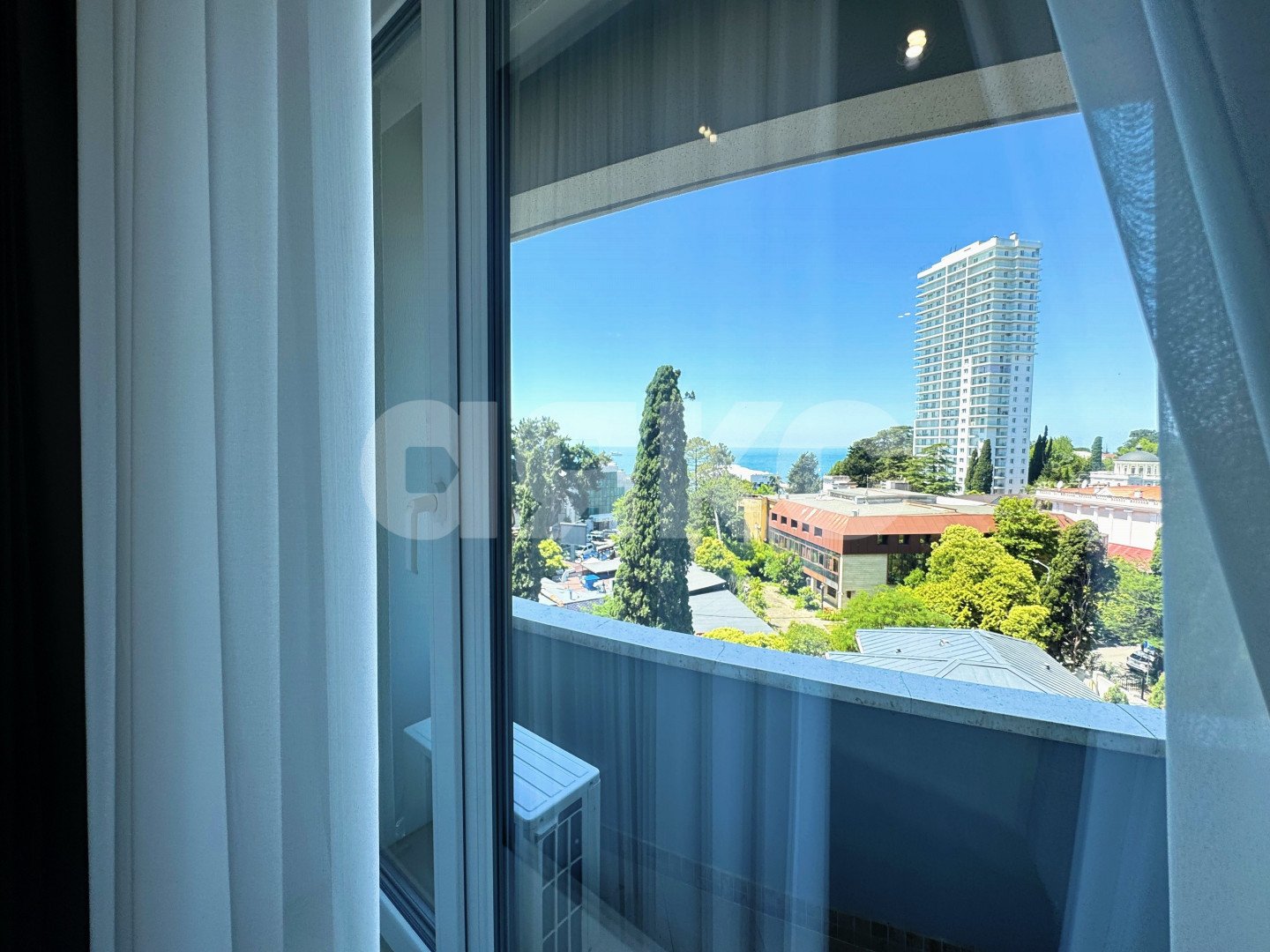 Фото №13: 3-комнатная квартира 130 м² - Сочи, Хостинский, мкр. Светлана, пр-кт Пушкина, 5А