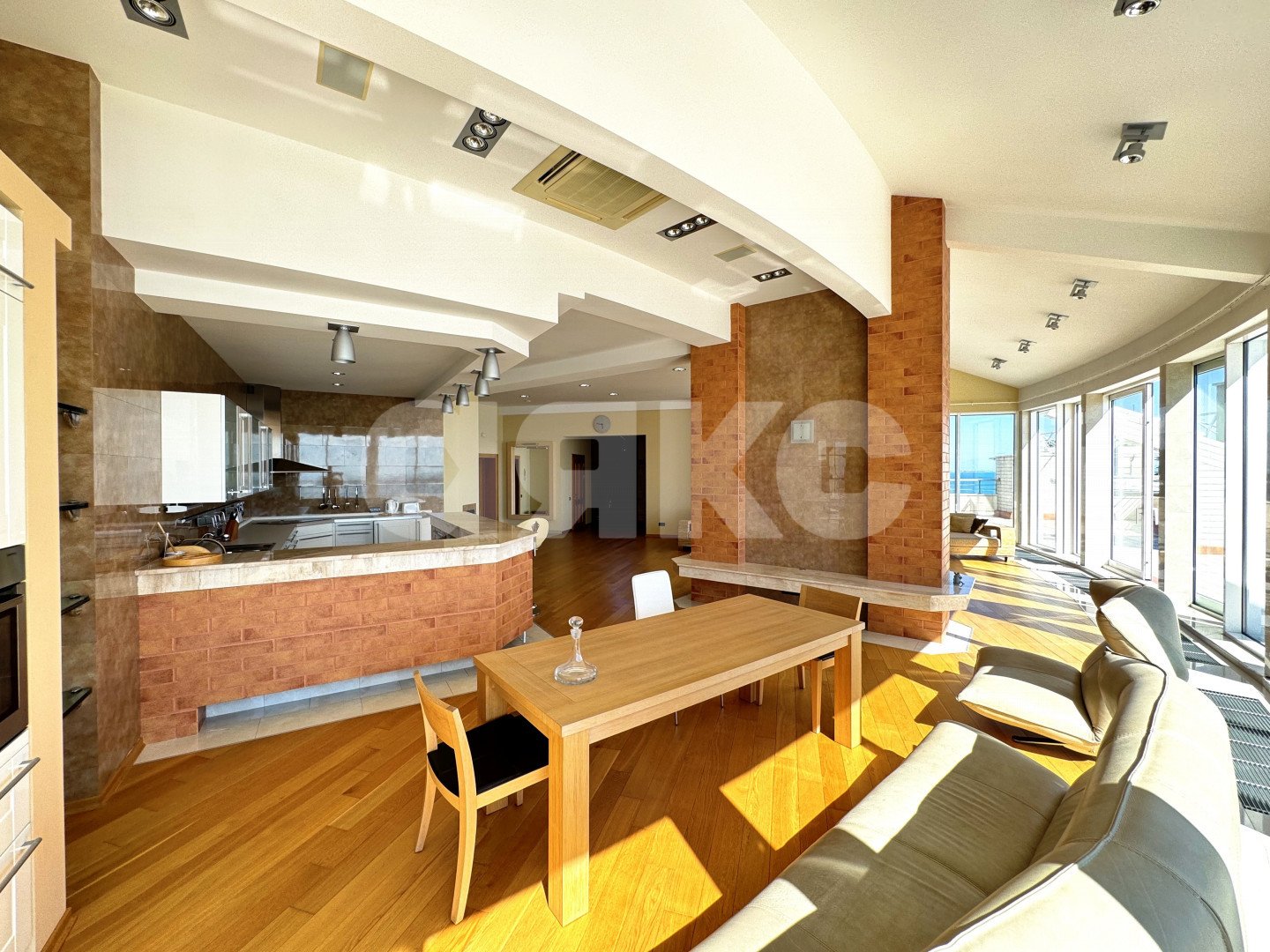 Фото №4: 5+-комнатная квартира 600 м² - Сочи, Хостинский, мкр. Светлана, ул. Депутатская, 2