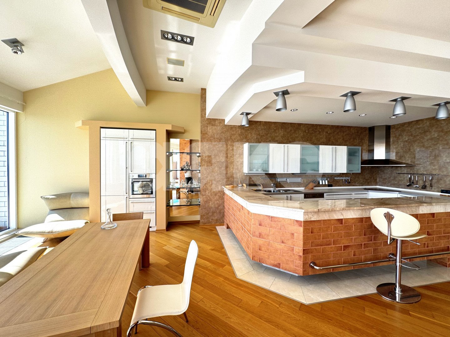 Фото №6: 5+-комнатная квартира 600 м² - Сочи, Хостинский, мкр. Светлана, ул. Депутатская, 2