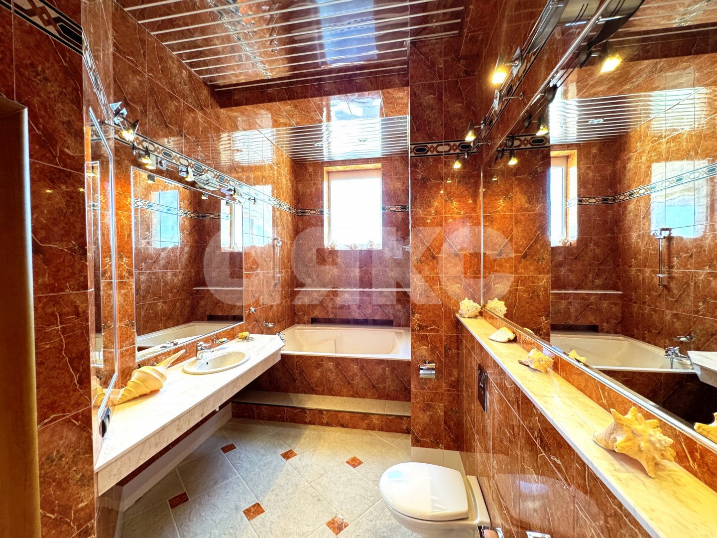 Фото №18: 5+-комнатная квартира 600 м² - Сочи, Хостинский, мкр. Светлана, ул. Депутатская, 2