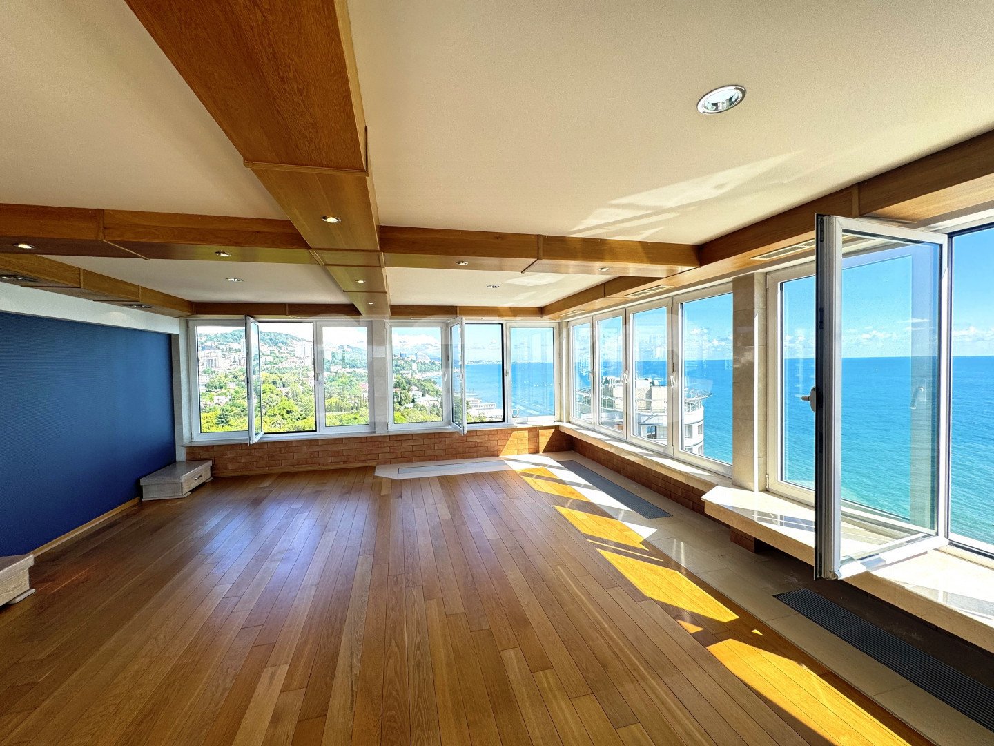 Фото №32: 5+-комнатная квартира 600 м² - Сочи, Хостинский, мкр. Светлана, ул. Депутатская, 2