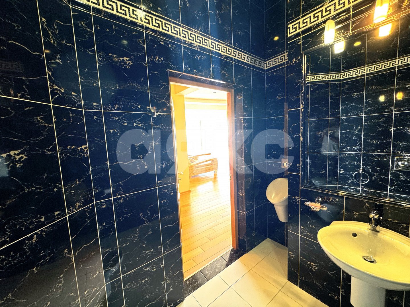 Фото №15: 5+-комнатная квартира 600 м² - Сочи, Хостинский, мкр. Светлана, ул. Депутатская, 2