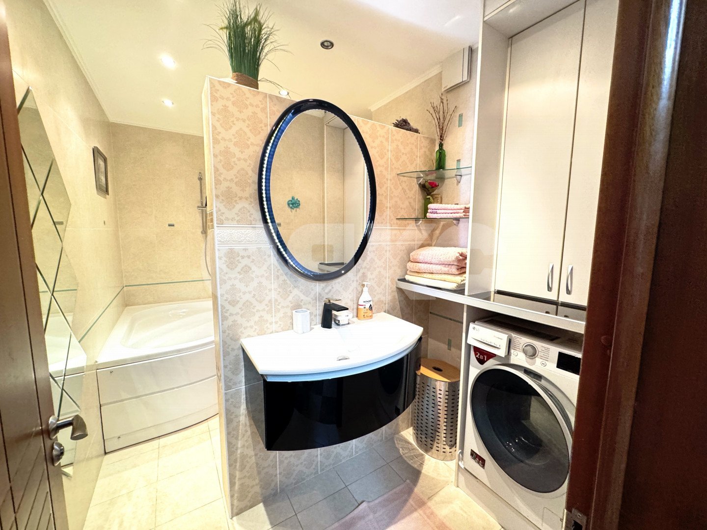 Фото №13: 2-комнатная квартира 130 м² - Сочи, Хостинский, мкр. Светлана, ул. Депутатская, 2