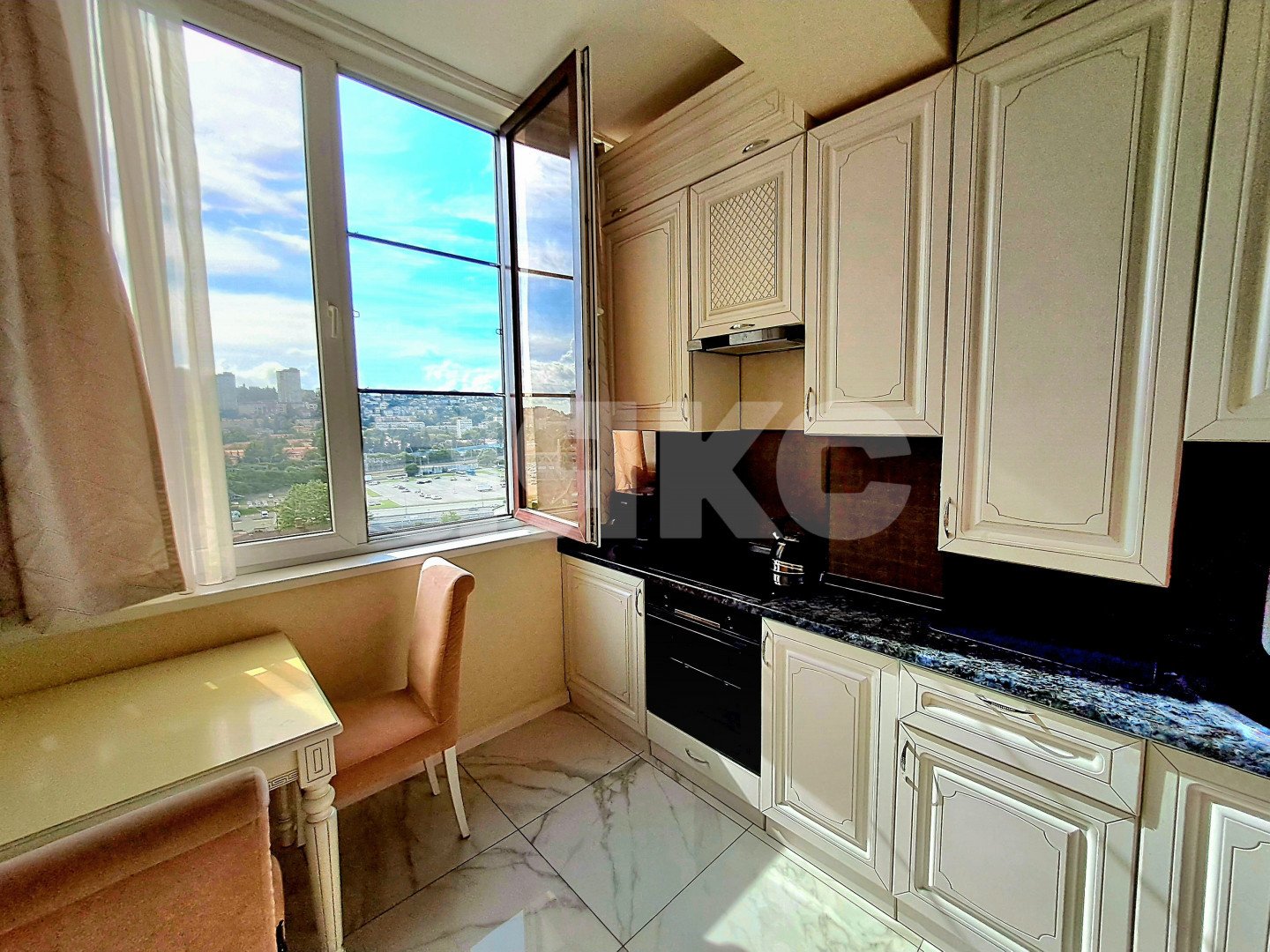 Фото №2: 1-комнатная квартира 44 м² - Сочи, Центральный, мкр. Ареда, ул. Пластунская, 34