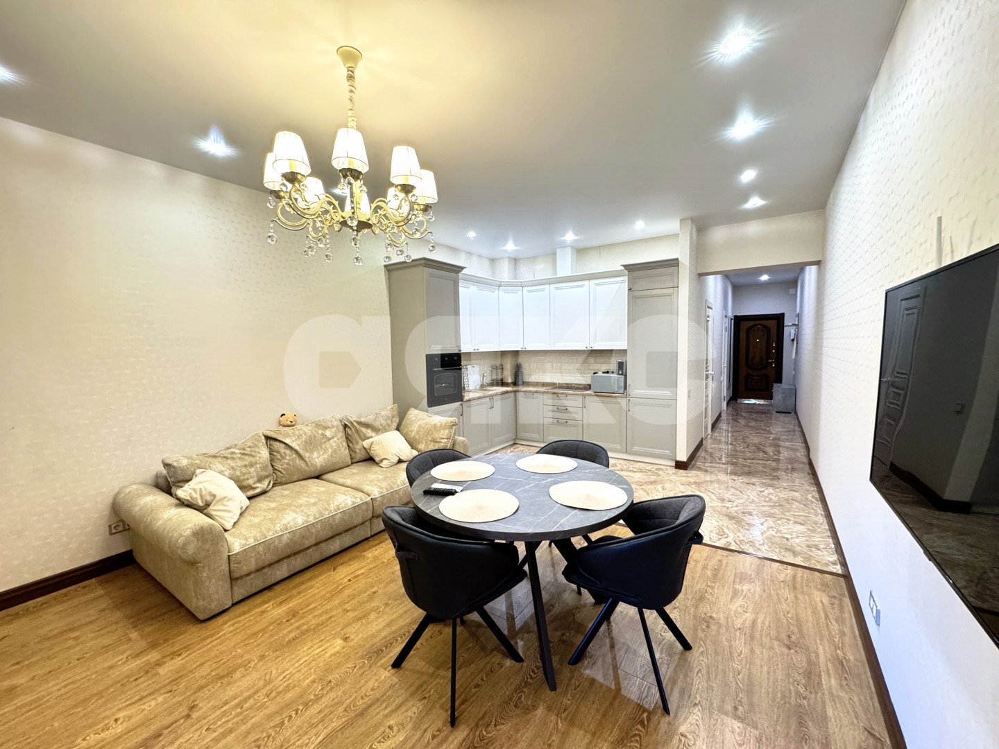 Фото №2: 1-комнатная квартира 65 м² - Сочи, Хостинский, мкр. Светлана, ул. Гагринская, 10