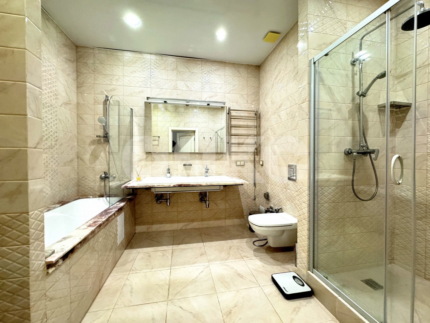 Фото №10: 1-комнатная квартира 65 м² - Сочи, Хостинский, мкр. Светлана, ул. Гагринская, 10