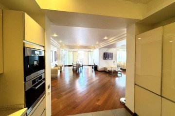 Фото №1: 4-комнатная квартира 580 м² - Сочи, мкр. Светлана, ул. Депутатская, 2