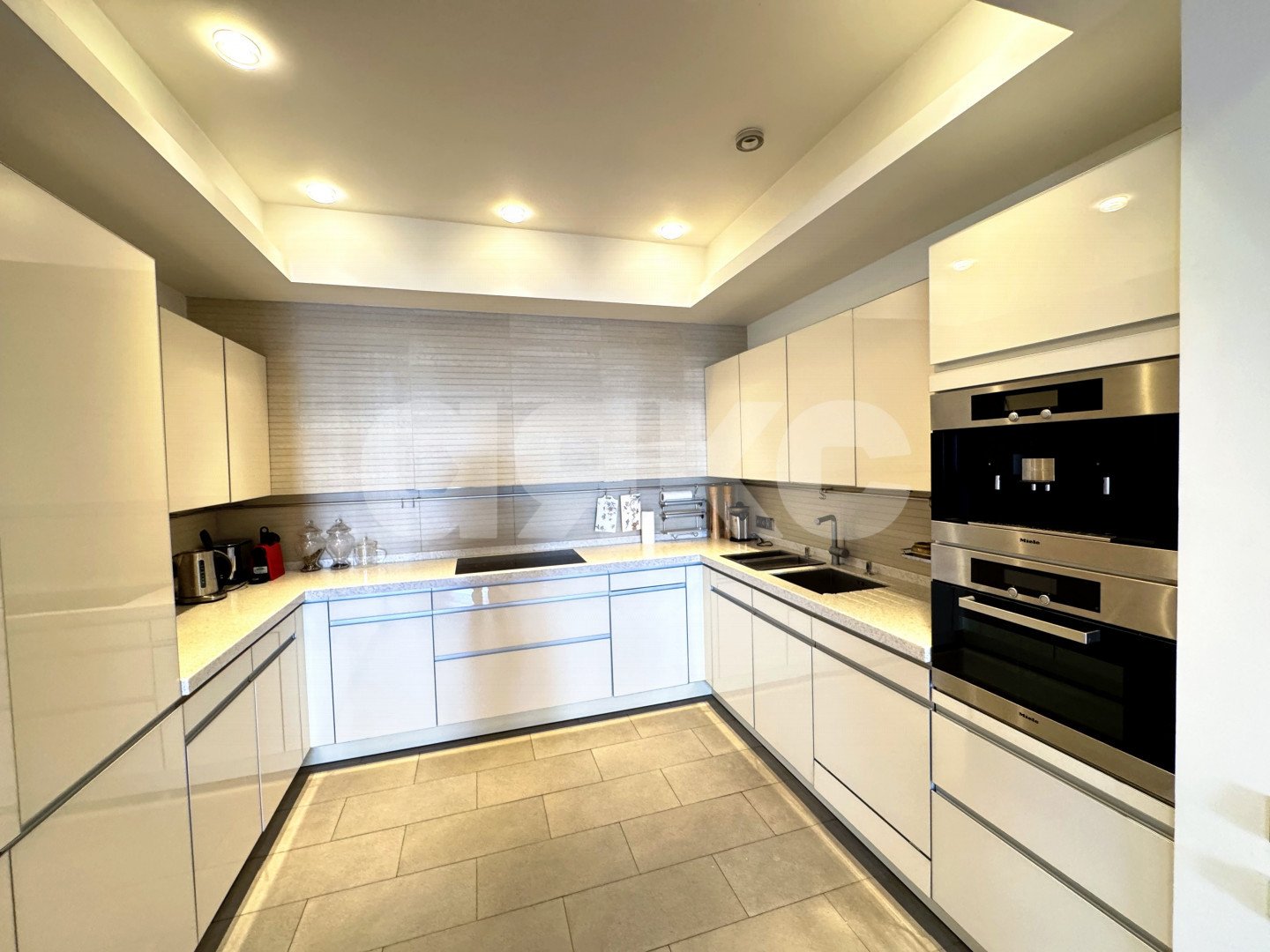 Фото №2: 4-комнатная квартира 580 м² - Сочи, Хостинский, мкр. Светлана, ул. Депутатская, 2