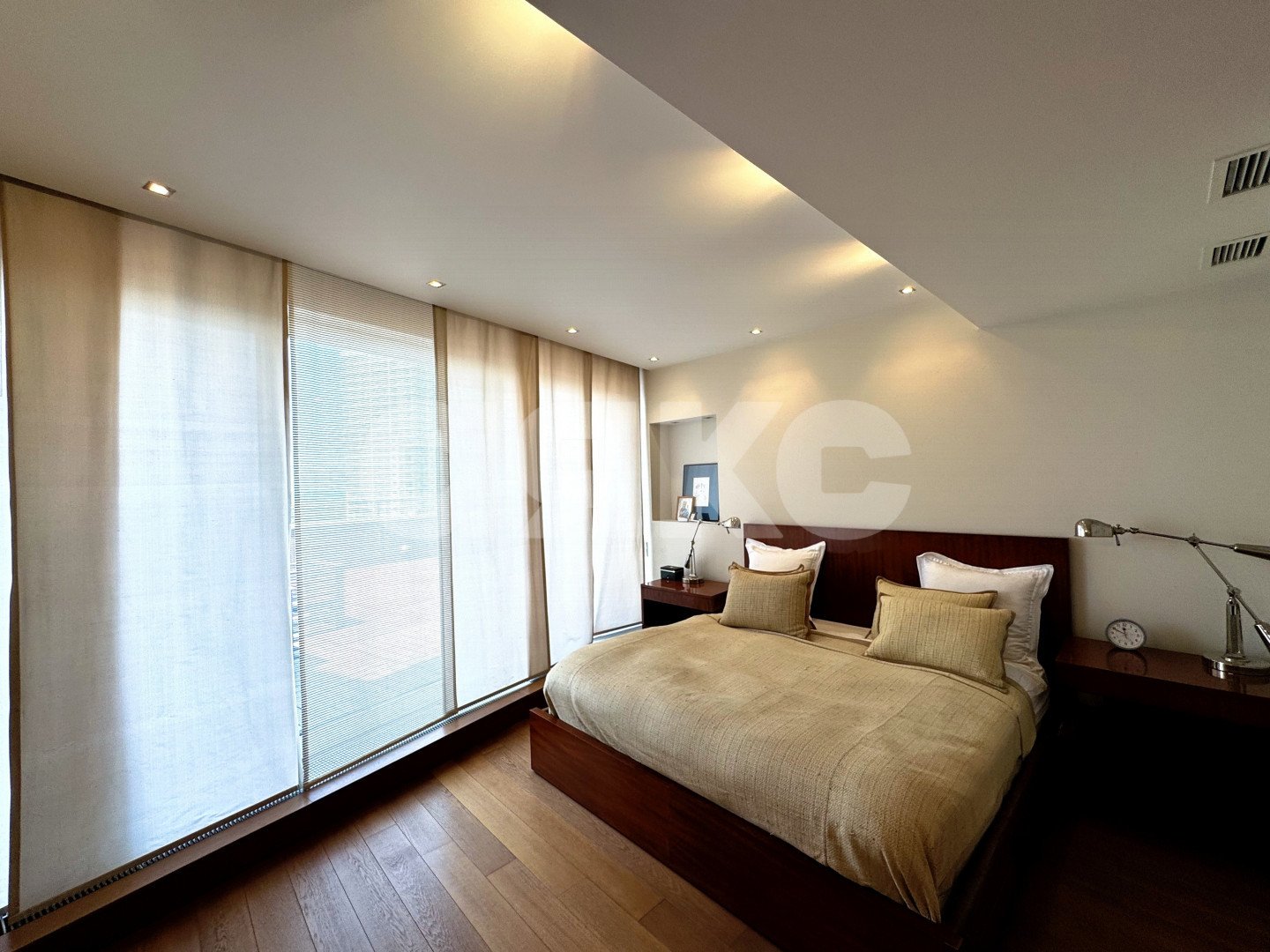 Фото №11: 4-комнатная квартира 580 м² - Сочи, Хостинский, мкр. Светлана, ул. Депутатская, 2