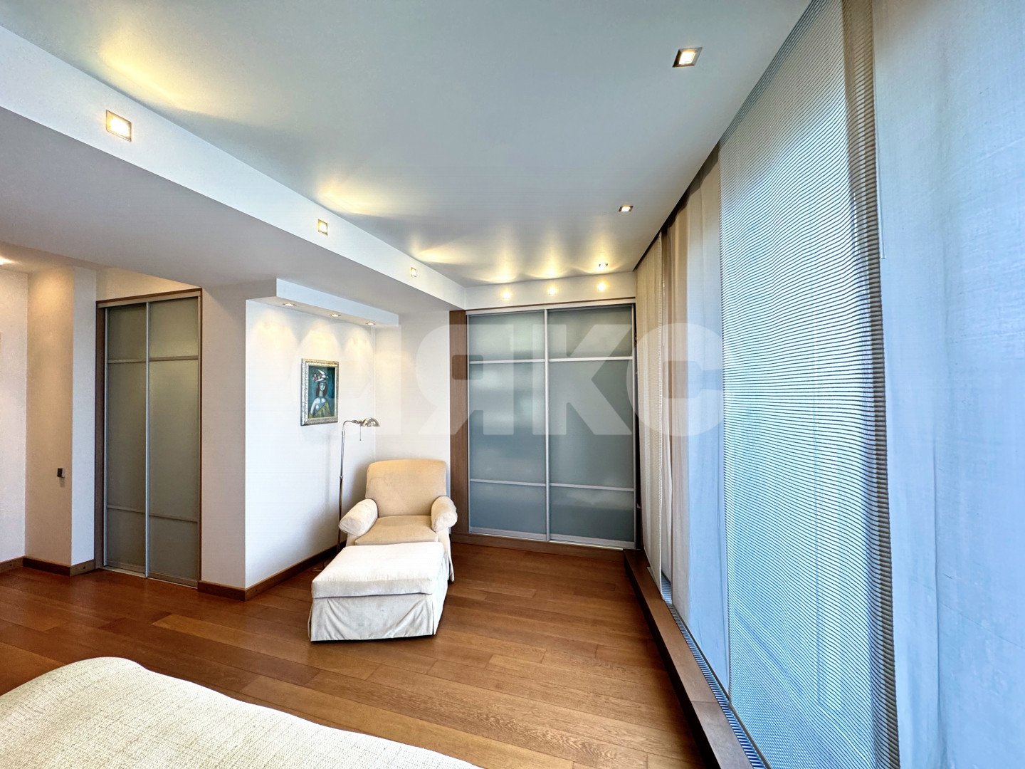 Фото №12: 4-комнатная квартира 580 м² - Сочи, Хостинский, мкр. Светлана, ул. Депутатская, 2