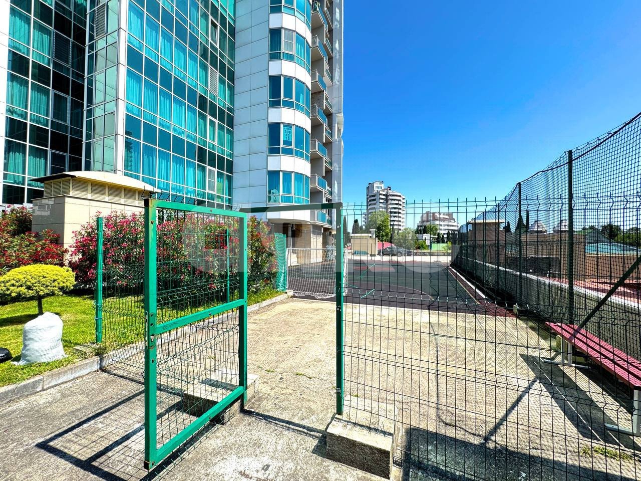 Фото №25: 2-комнатная квартира 107 м² - Сочи, Хостинский, мкр. Светлана, ул. Гагринская, 10