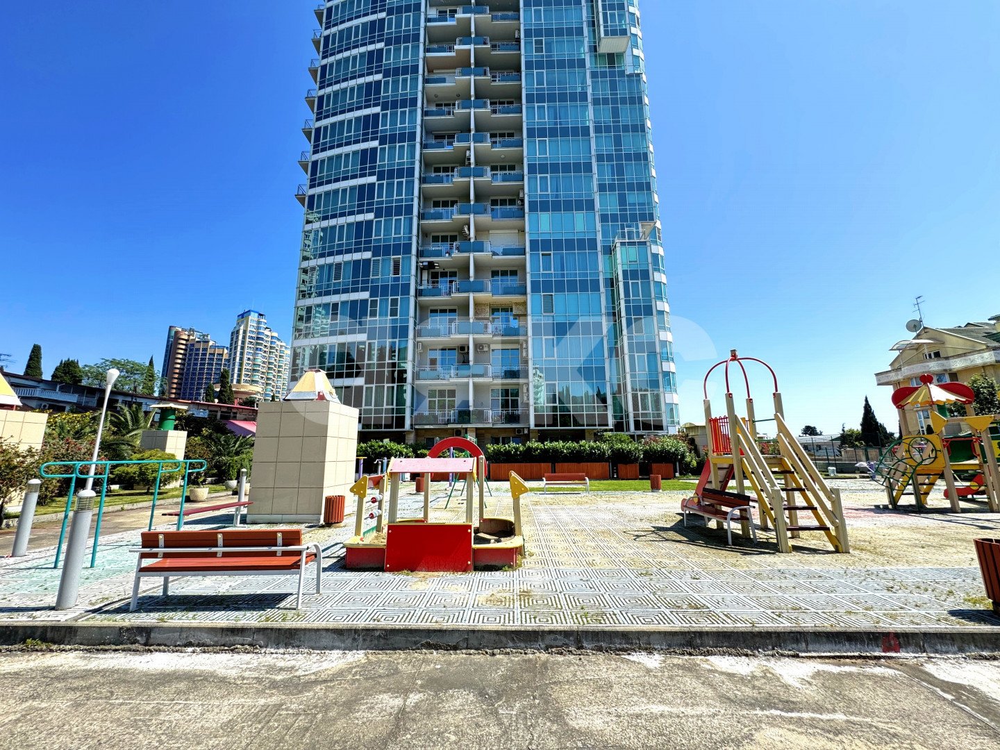 Фото №26: 2-комнатная квартира 107 м² - Сочи, Хостинский, мкр. Светлана, ул. Гагринская, 10