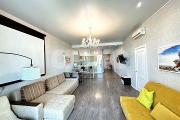 Фото №1: 2-комнатная квартира 107 м² - Сочи, мкр. Светлана, ул. Гагринская, 10