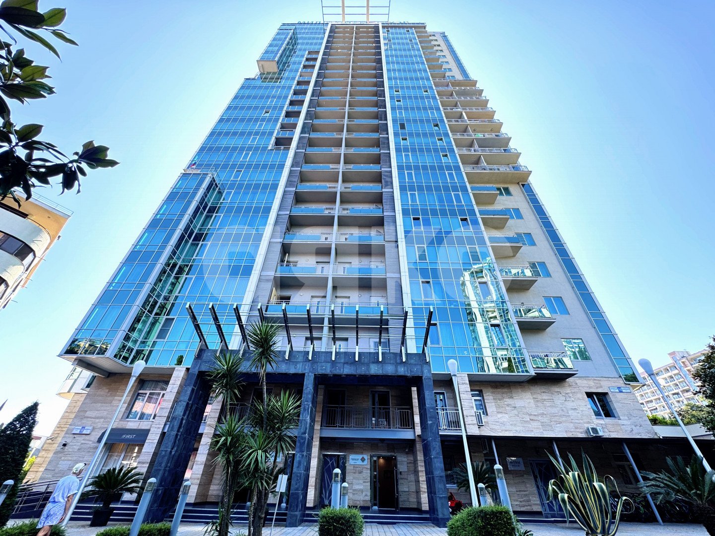 Фото №21: 2-комнатная квартира 107 м² - Сочи, Хостинский, мкр. Светлана, ул. Гагринская, 10