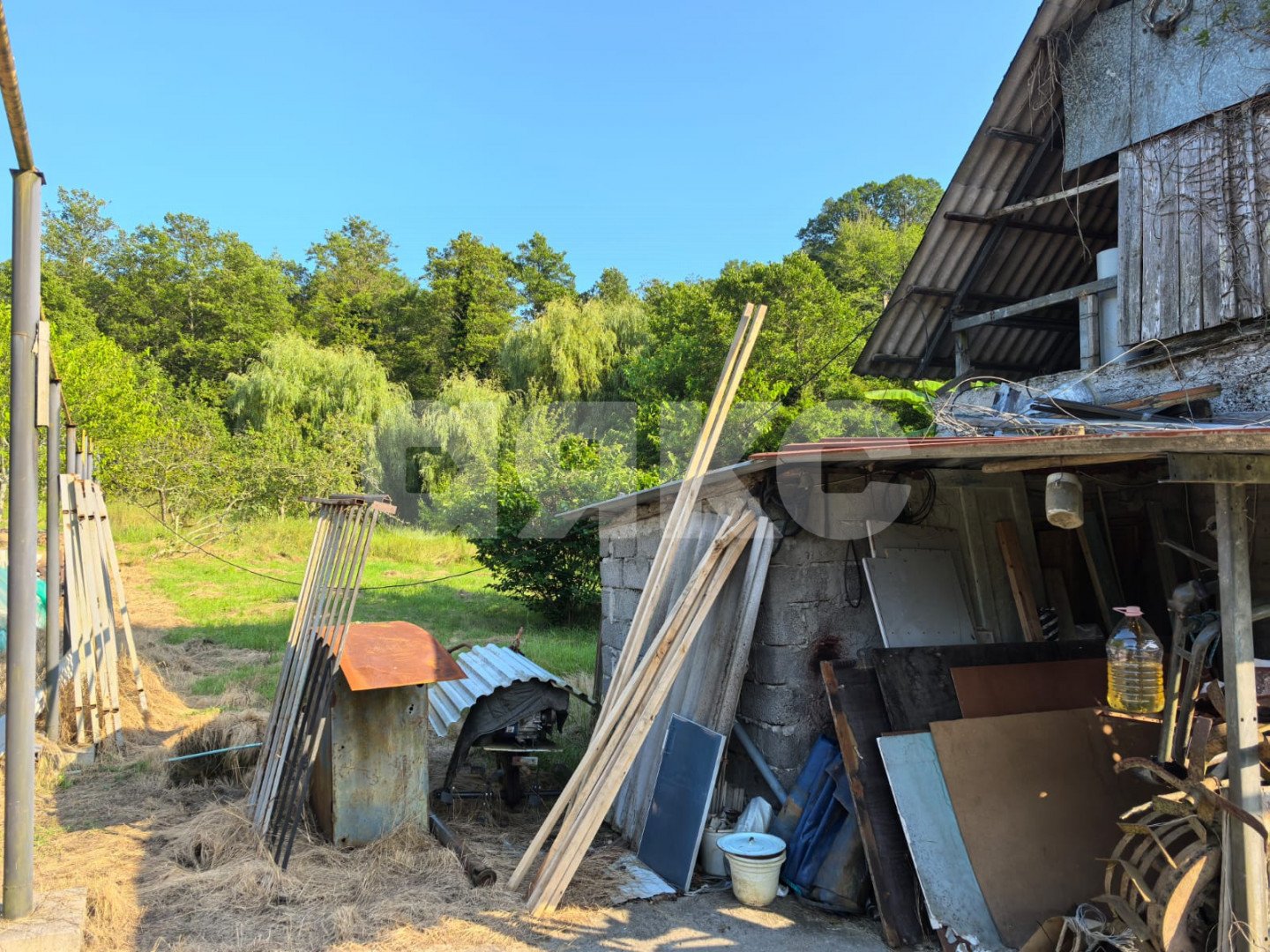 Фото №2: Личное подсобное хозяйство 6 сот. - Верхнеякорная Щель, р. Лазаревский, ул. Арташатская, 2