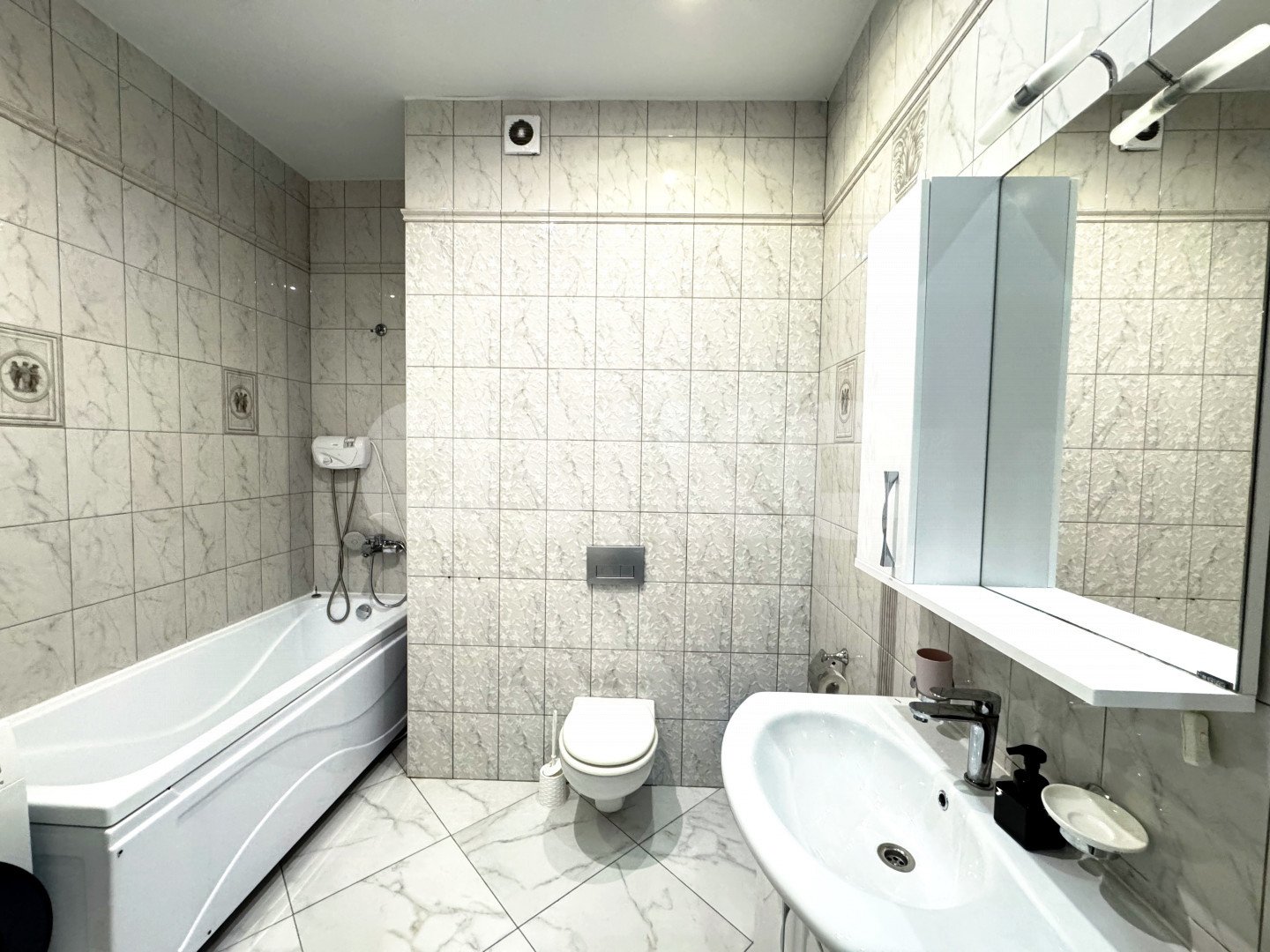 Фото №10: 3-комнатная квартира 115 м² - Сочи, Хостинский, мкр. Светлана, ул. Гагринская, 10