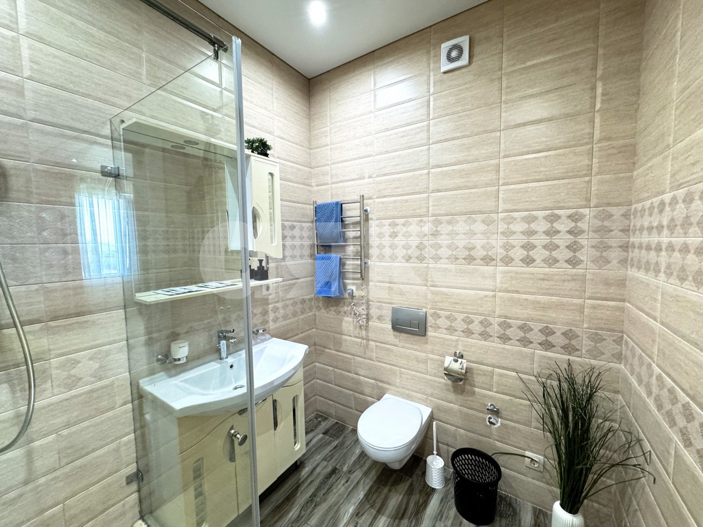 Фото №16: 3-комнатная квартира 115 м² - Сочи, Хостинский, мкр. Светлана, ул. Гагринская, 10