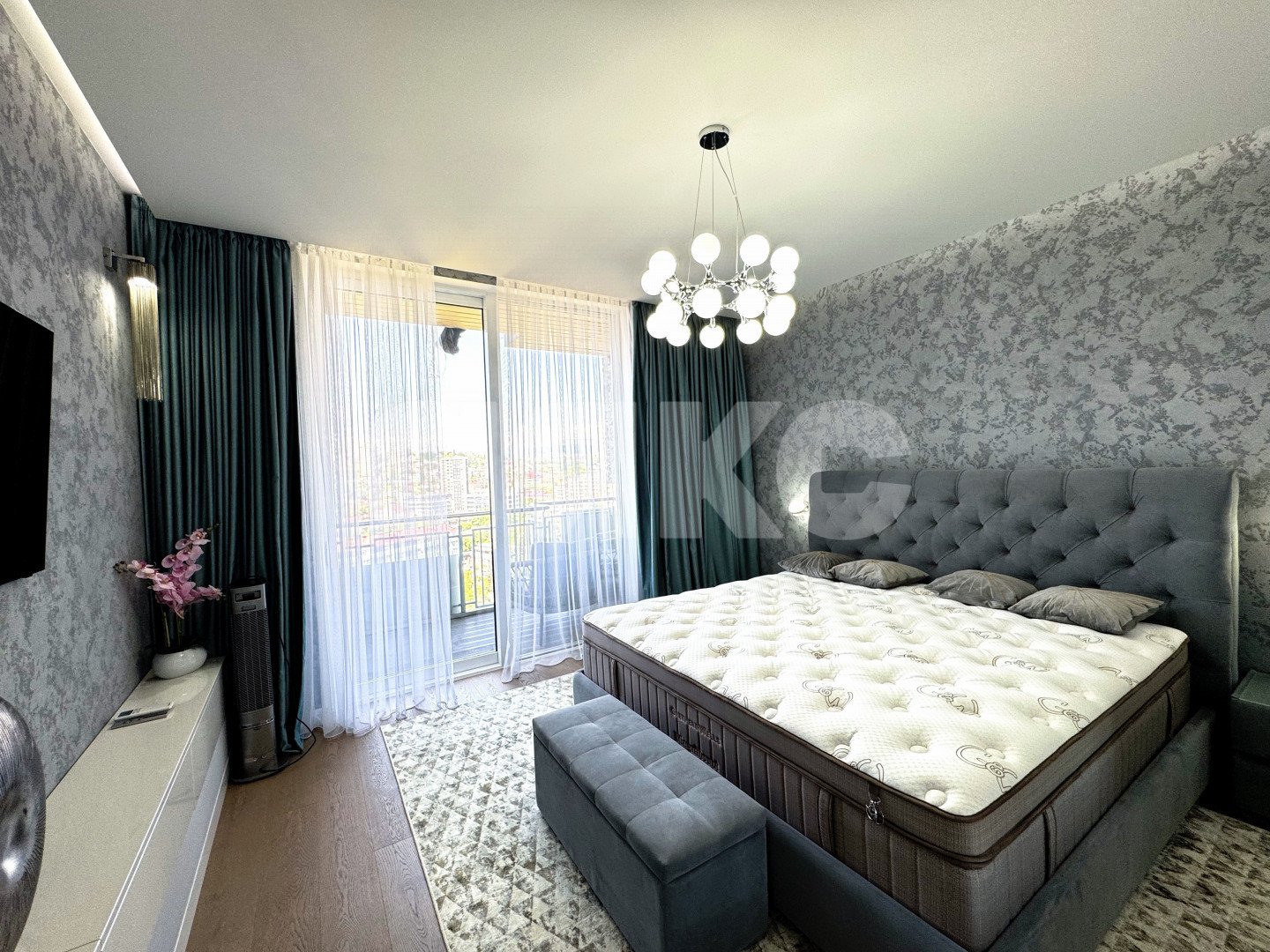 Фото №7: 4-комнатная квартира 152 м² - Сочи, Хостинский, мкр. Светлана, ул. Гагринская, 10