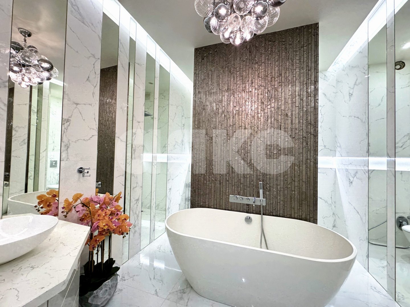 Фото №9: 4-комнатная квартира 152 м² - Сочи, Хостинский, мкр. Светлана, ул. Гагринская, 10