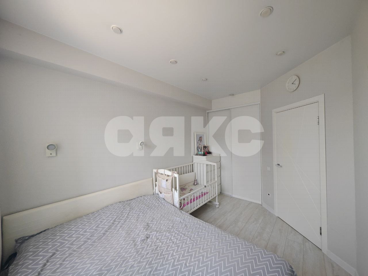 Фото №6: 1-комнатная квартира 27 м² - Сочи, Хостинский, мкр. жилой комплекс Мадрид 5, ул. Амбровая, 10